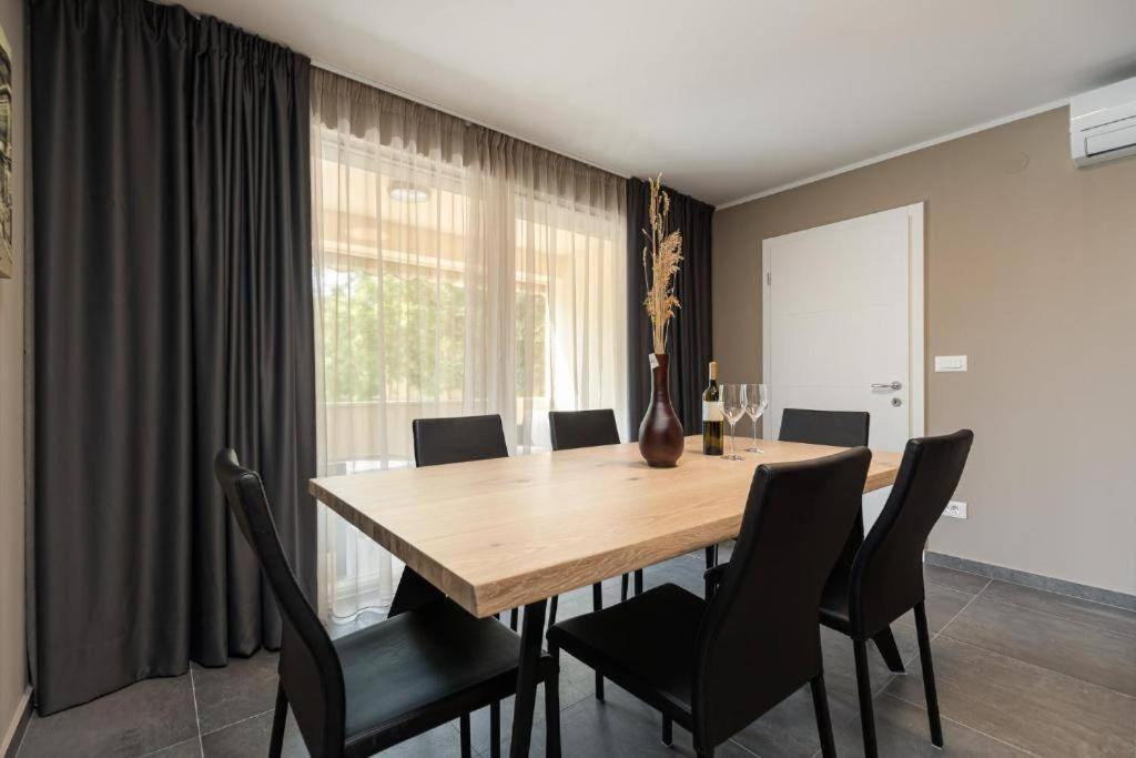 Vista Mare Apartment Porec Exterior photo
